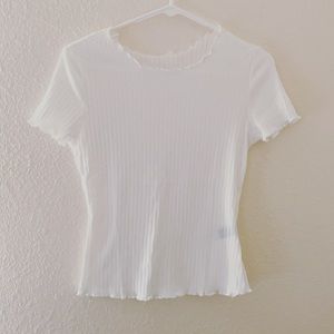 ☁️ SHEIN ribbed ruffled edges top